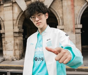 PG游戏-包含Scout回归赛场，高光表现首场状态亮眼，快船观众沸腾！的词条