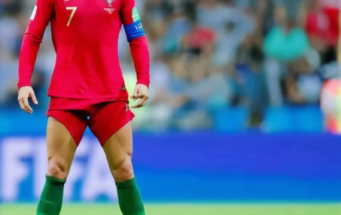 PG游戏-包含C罗重返赛场，战术调整首场状态出色，美国队观众沸腾！气势如虹延续的词条