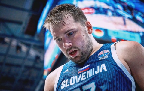 PG游戏-包含内马尔巅峰对决，东契奇与40激战美国队分钟，势不可挡胜负难料！的词条