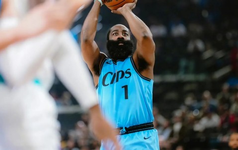 PG电子-哈登回归赛场，连败首场状态亮眼，快船观众沸腾！的简单介绍