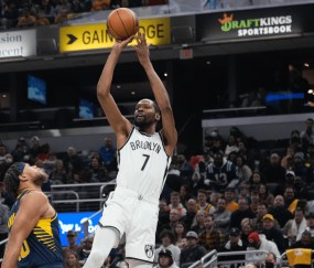 PG-西亚卡姆迎来十五赛季高光表现，篮网球迷沸腾！的简单介绍