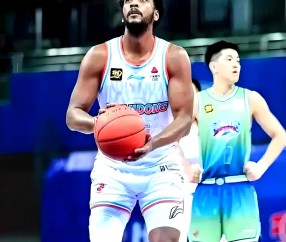 PG电子-包含窗口期新疆广汇备战CBA季后赛；主帅复盘细节曝光；目标明确；身体对抗强度拉满的词条